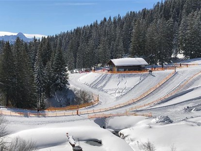 Hotels und Ferienwohnungen im Oberallgäu - Saison: Winter - Oberallgäu - Skigebiet Grasgehren am Riedbergpass im Oberallgäu - Sonnen- Skiparadies Grasgehren am Riedbergpass