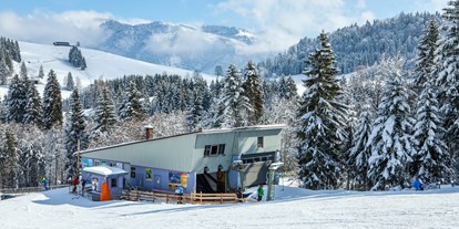 Hotels und Ferienwohnungen im Oberallgäu - Parken & Anreise: Anreise mit ÖPNV möglich - Spieserlifte Unterjoch