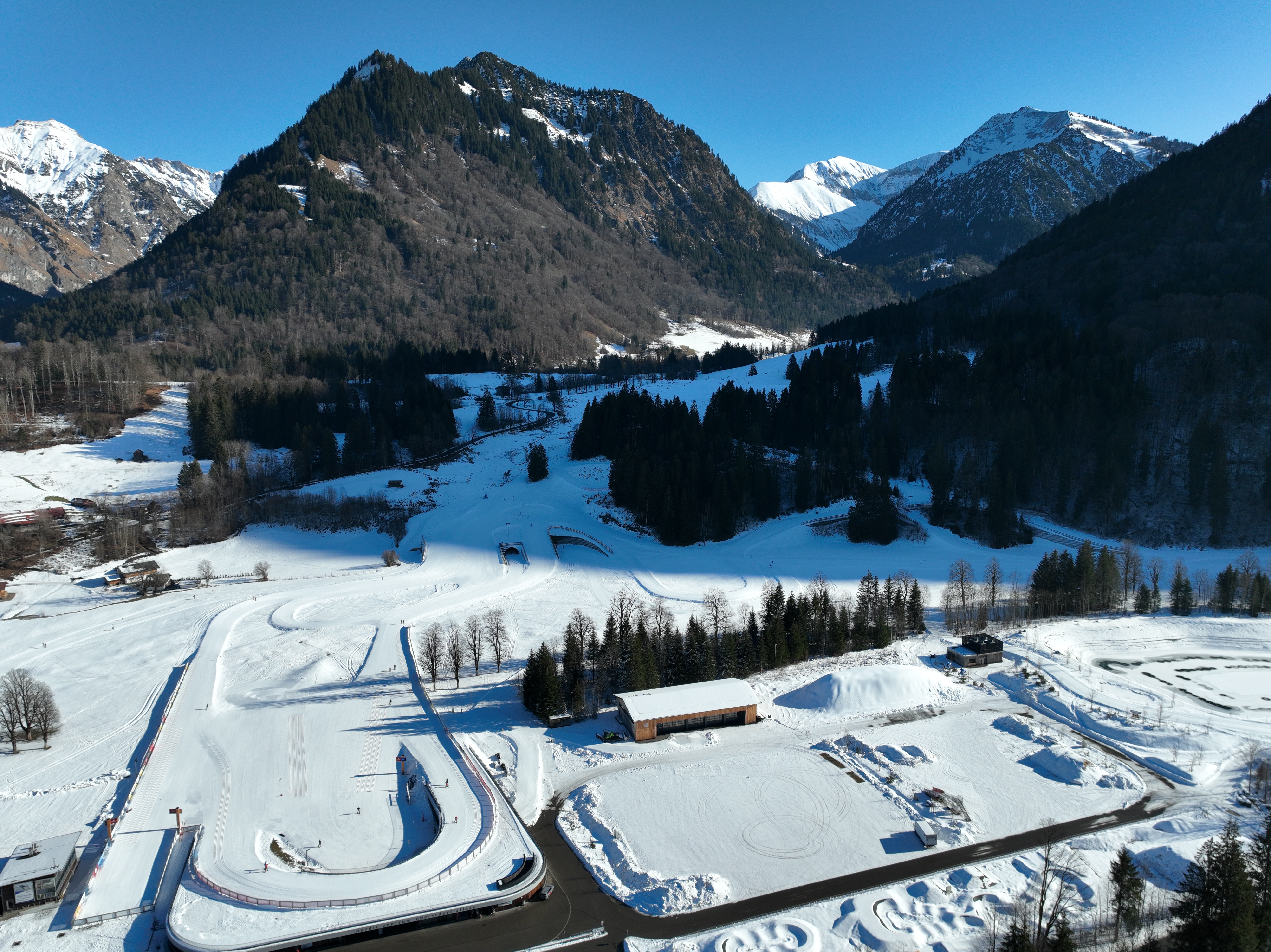 Hotels und Ferienwohnungen im Oberallgäu - Nordic Café im Nordic Zentrum Oberstdorf - Nordic Café - der Treffpunkt im Nordic Zentrum Oberstdorf