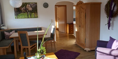 Hotels und Ferienwohnungen im Oberallgäu - Reisegrund: Urlaub für Genießer - Bayern - FEWO "KÖPFLE"***
Wohnzimmer - Albingers Landhaus