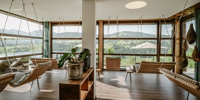 Hotels und Ferienwohnungen im Oberallgäu - Ausstattung: Hallenbad - Schwebeliegenraum - Bergkristall - Mein Resort im Allgäu