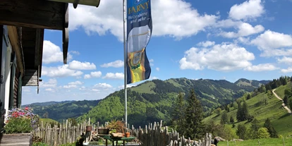 Hotels und Ferienwohnungen im Oberallgäu - Parken & Anreise: Anreise mit ÖPNV möglich - Berghaus Christiane - Steibis im Allgäu