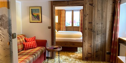 Hotels und Ferienwohnungen im Oberallgäu - Reisegrund: Erlebnisurlaub - Kleinwalsertal - Doppelzimmer alle im Alpinstil renoviert. Alle mit Balkon oder Terrasse - Gatterhof