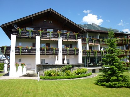Hotels und Ferienwohnungen im Oberallgäu - Unterkunftsart: Golfhotel - Deutschland - Hotel garni Schellenberg in Oberstdorf im Allgäu - Hotel garni Schellenberg in Oberstdorf im Allgäu