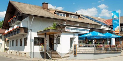 Hotels und Ferienwohnungen im Oberallgäu - Parken & Anreise: Anreise mit ÖPNV möglich - Bayern - Gasthof Pension Sonne in Altstädten - Gasthof Pension Sonne in Altstädten