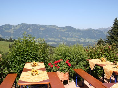 Hotels und Ferienwohnungen im Oberallgäu - Reisegrund: Wanderurlaub - Berghotel Sonnenklause - Hotel im Oberallgäu - Berghotel Sonnenklause über dem Illertal im Oberallgäu