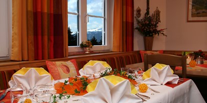 Hotels und Ferienwohnungen im Oberallgäu - Parken & Anreise: kostenloser Parkplatz - Hotel im Oberallgäu - Berghotel Sonnenklause - Berghotel Sonnenklause über dem Illertal im Oberallgäu