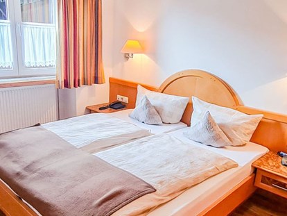 Hotels und Ferienwohnungen im Oberallgäu - Vorteilskarte: Allgäu-Walser-Card - Deutschland - Hotel im Allgäu - Berghotel Sonnenklause - Berghotel Sonnenklause über dem Illertal im Oberallgäu