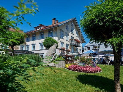 Hotels und Ferienwohnungen im Oberallgäu - Parken & Anreise: Anreise mit ÖPNV möglich - Oberstaufen - Adler - Hotel im Allgäu
 - Hotel - Restaurant Adler in Oberstaufen im Allgäu