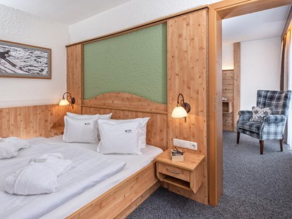 Hotels und Ferienwohnungen im Oberallgäu - Freizeit: Innenpool - Bayern - Hotels in Oberstaufen - Hotel Tyrol - Hotel Tyrol in Oberstaufen im Allgäu