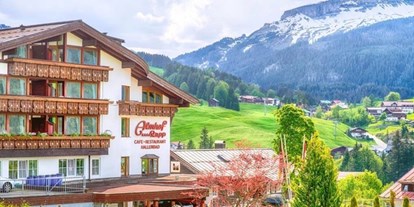 Hotels und Ferienwohnungen im Oberallgäu - Freizeit: Innenpool - Kleinwalsertal - Almhof Rupp in Riezlern im Kleinwalsertal - Almhof Rupp in Riezlern im Kleinwalsertal