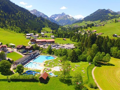 Hotels und Ferienwohnungen im Oberallgäu - Freizeit: Skifahren - Österreich - Almhof Rupp in Riezlern im Kleinwalsertal - Almhof Rupp in Riezlern im Kleinwalsertal