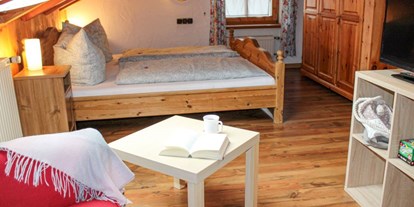Hotels und Ferienwohnungen im Oberallgäu - Ausstattung: Haustiere auf Anfrage - Allgäu - Mansardenzimmer Stüble - Landhaus Glaab - Gästezimmer & Ferienwohnungen