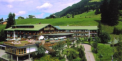 Hotels und Ferienwohnungen im Oberallgäu - Ausstattung: Parkplatz - Kleinwalsertal - IFA Alpenhotel Wildental