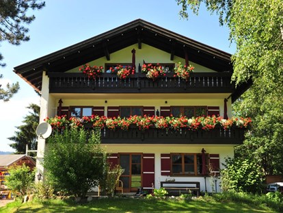 Hotels und Ferienwohnungen im Oberallgäu - Bergbahnticket Inklusive - Der Landhof - Ferienwohnungen in Oberstdorf im Allgäu - Der Landhof - Ferienwohnungen in Oberstdorf im Allgäu