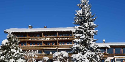 Hotels und Ferienwohnungen im Oberallgäu - Freizeit: Skifahren - Allgäu - Hotel - Hotel Garni Kaserer in Fischen im Allgäu - Panorama - Hotel Kaserer in Fischen im Allgäu