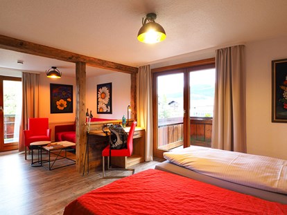 Hotels und Ferienwohnungen im Oberallgäu - Freizeit: Golfplatz (max. 3km entfernt) - Hotel - Hotel Garni Kaserer in Fischen im Allgäu - Panorama - Hotel Kaserer in Fischen im Allgäu