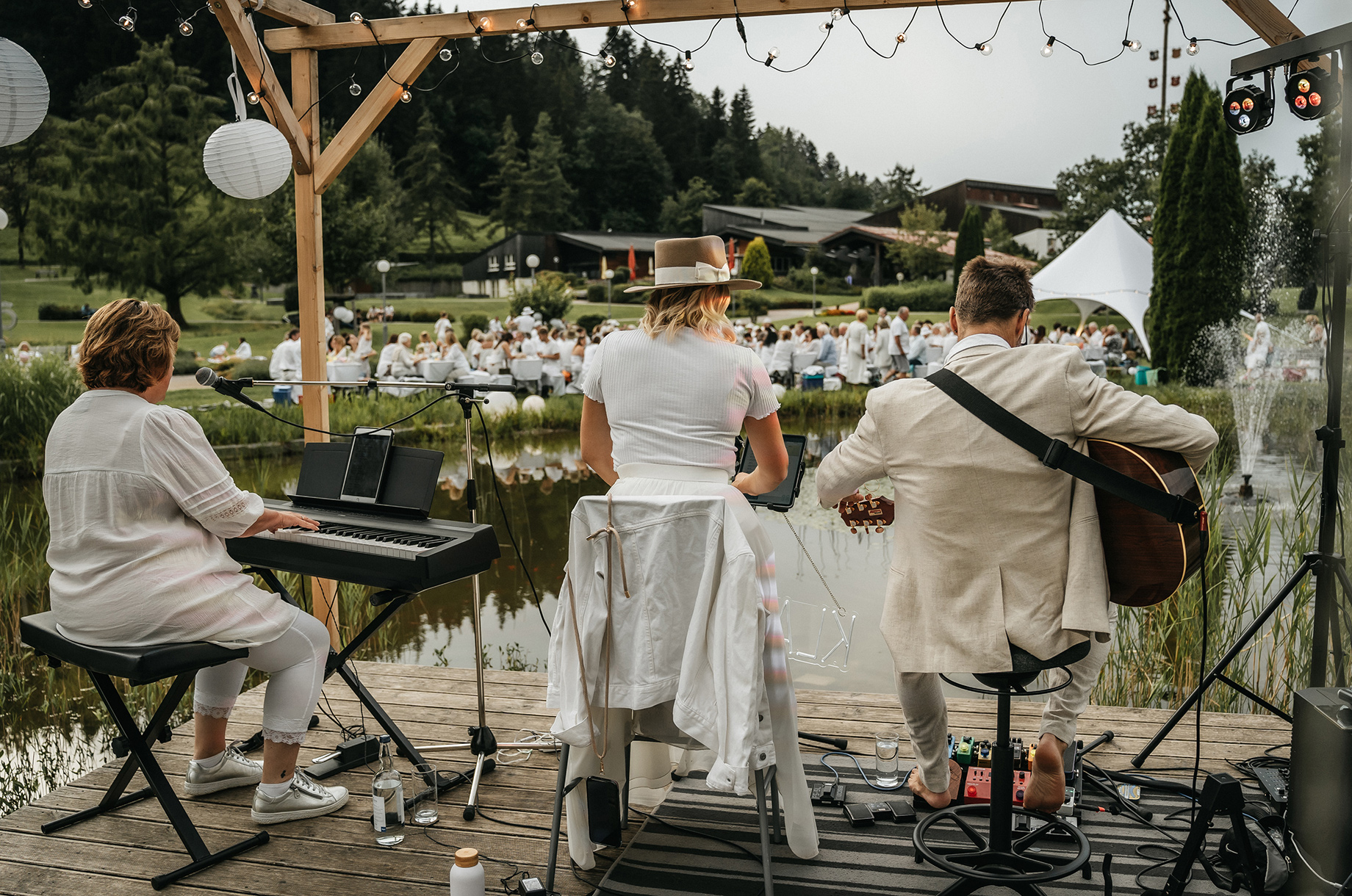 Hotels und Ferienwohnungen im Oberallgäu - Picknick in Weiß in Oberstaufen im Allgäu - Das Picknick in Weiß am 02.08.2026 in Oberstaufen