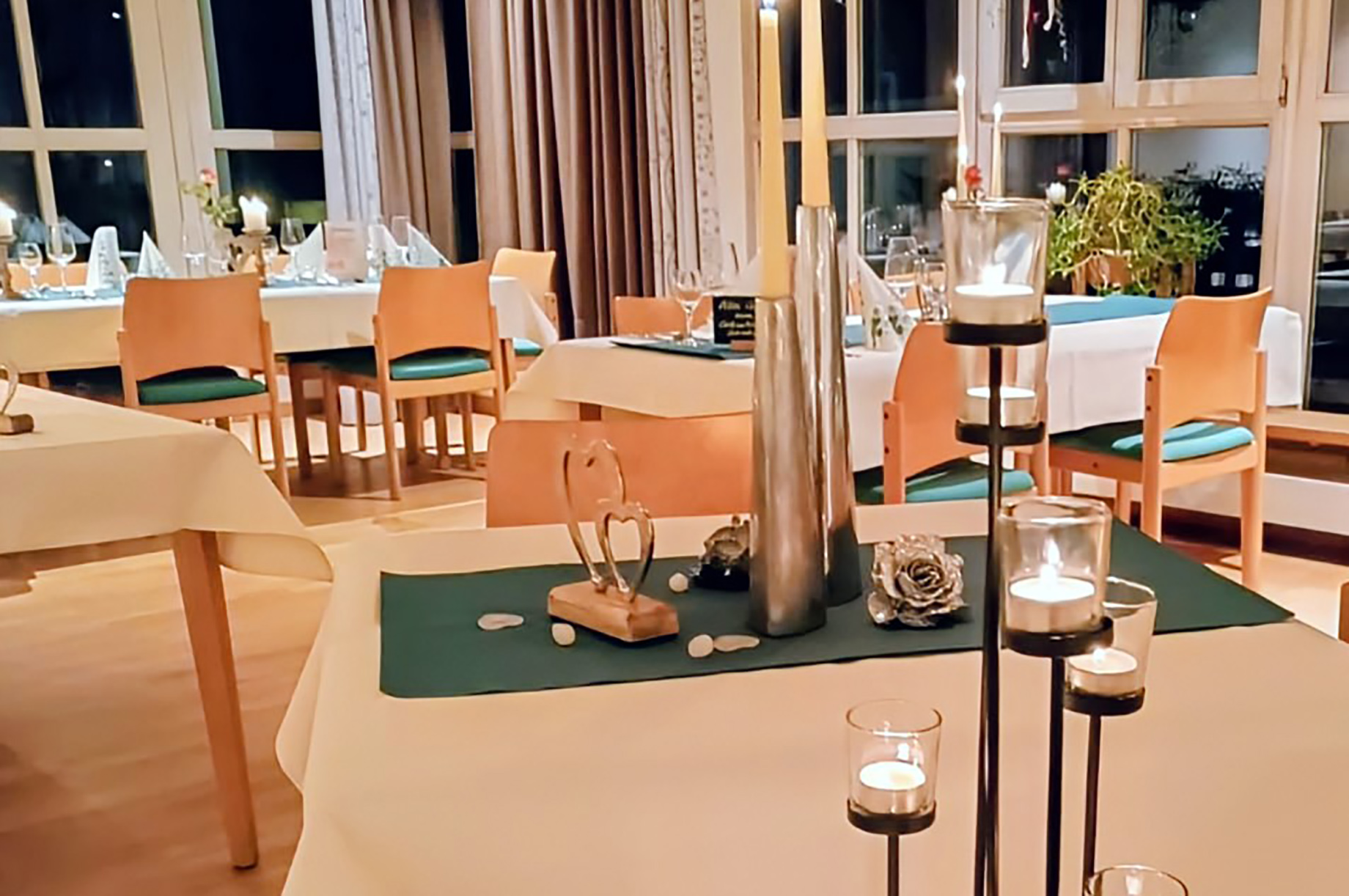 Veranstaltungen im Oberallgäu: Candle-Light-Dinner im Gasthof "Zum Hirsch" in Sulzberg - Candle-Light-Dinner im Gasthof "Zum Hirsch" in Sulzberg