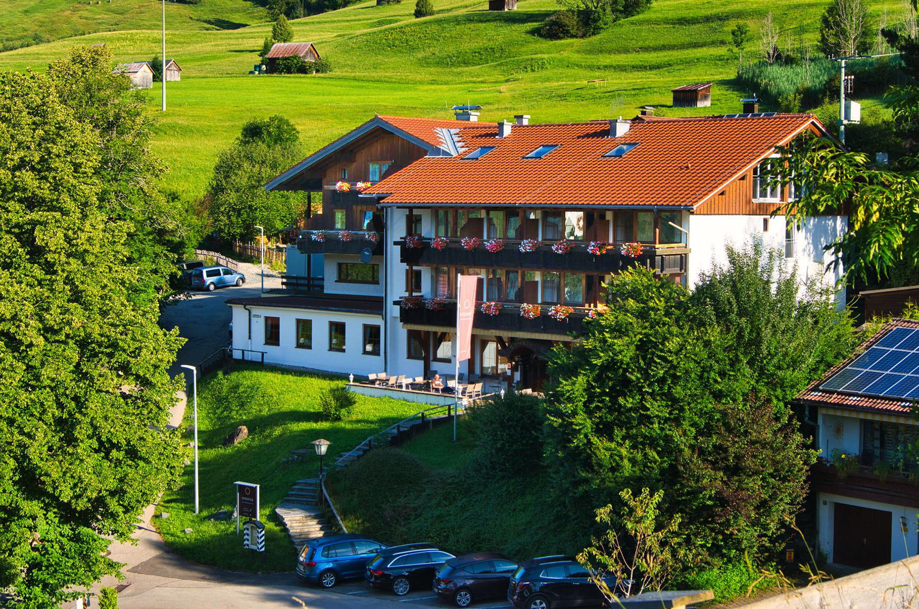 Hotels und Ferienwohnungen im Oberallgäu - Parken & Anreise: Anreise mit ÖPNV möglich - BIKE-LIFE-BALANCE - Motorrad- & Yogatage im Allgäu - BIKE-LIFE-BALANCE - Motorrad- & Yogatage im Allgäu