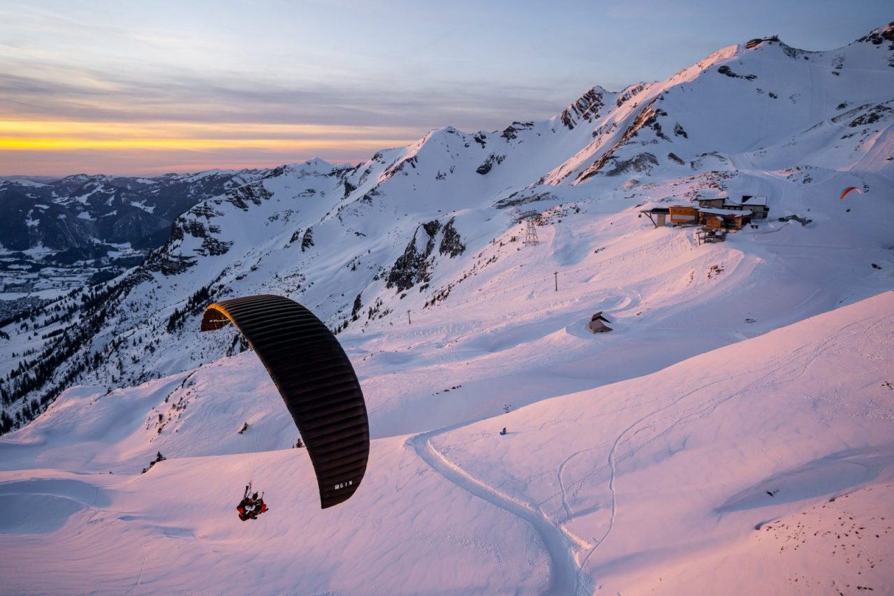 Erlebnisse im Oberallgäu: Erlebe die 3. Dimension - beim Tandemfliegen mit HochHinaus im Allgäu - Erlebe die 3. Dimension - beim Tandemfliegen im Allgäu