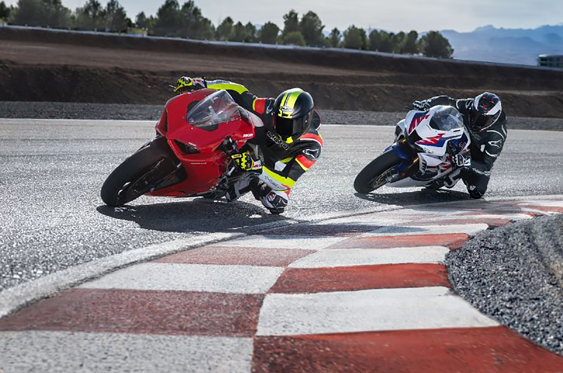 Einzelhandel im Oberallgäu: Held GmbH - Motorradbekleidung & Ausrüstung - Held GmbH - Motorradbekleidung & Ausrüstung
