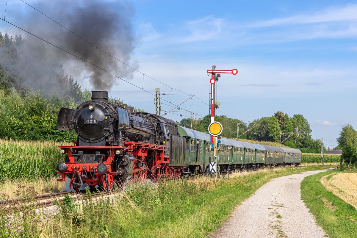 Hotels und Ferienwohnungen im Oberallgäu - Dampfsonderzug von Augsburg zur Allgäuer Festwoche 2026 in Kempten im Allgäu - Allgäuer Festwoche 2026 in Kempten im Allgäu