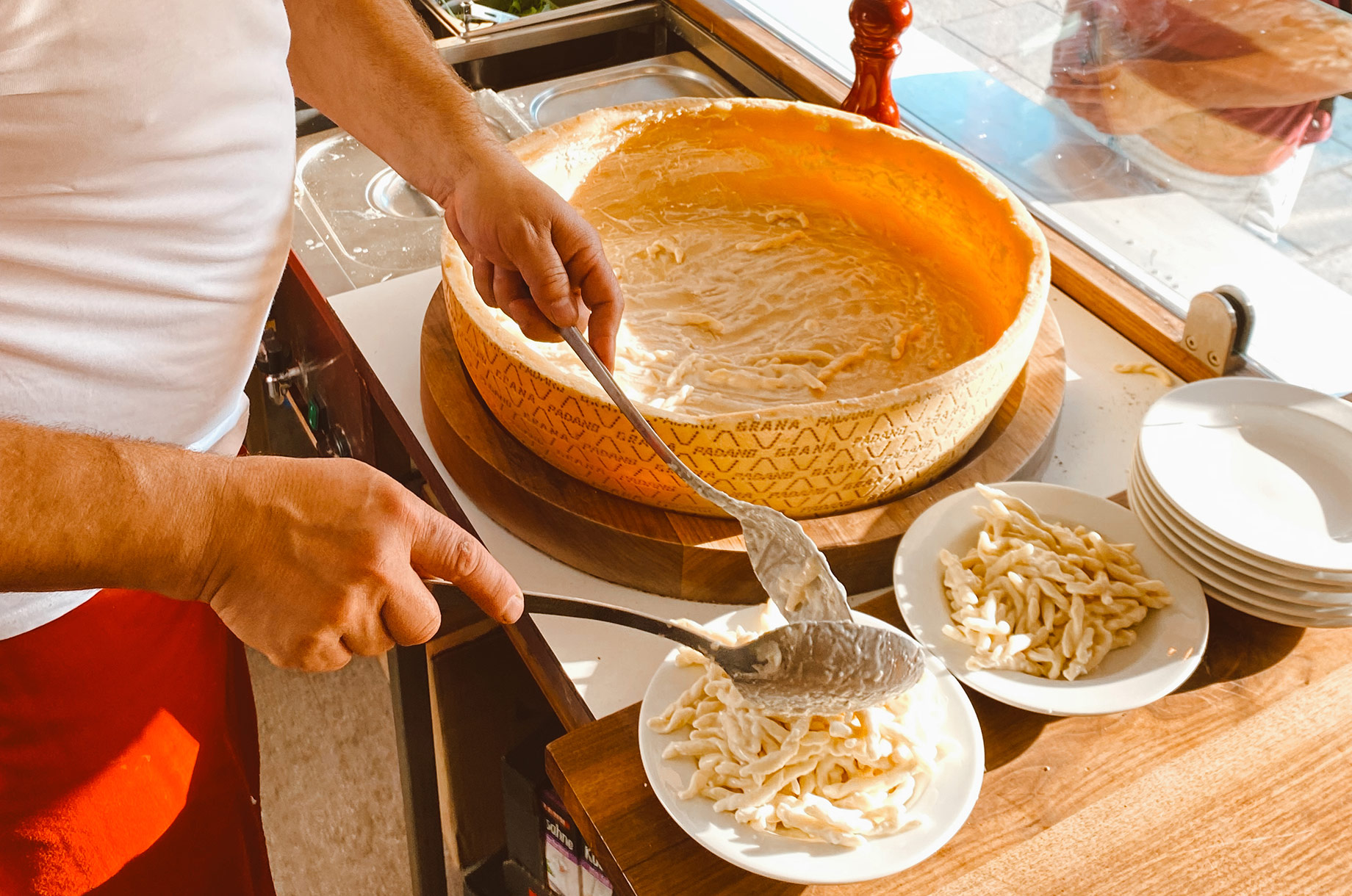 Hotels und Ferienwohnungen im Oberallgäu - Parken & Anreise: Anreise mit ÖPNV möglich - Kempten - Street Food Market Kempten - Street Food Markt in Kempten vom 23. - 25.05.2026