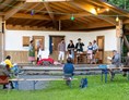 Veranstaltungen im Oberallgäu: "Warum? Darum!“ Open-Air-Mundarttheater in Fischen