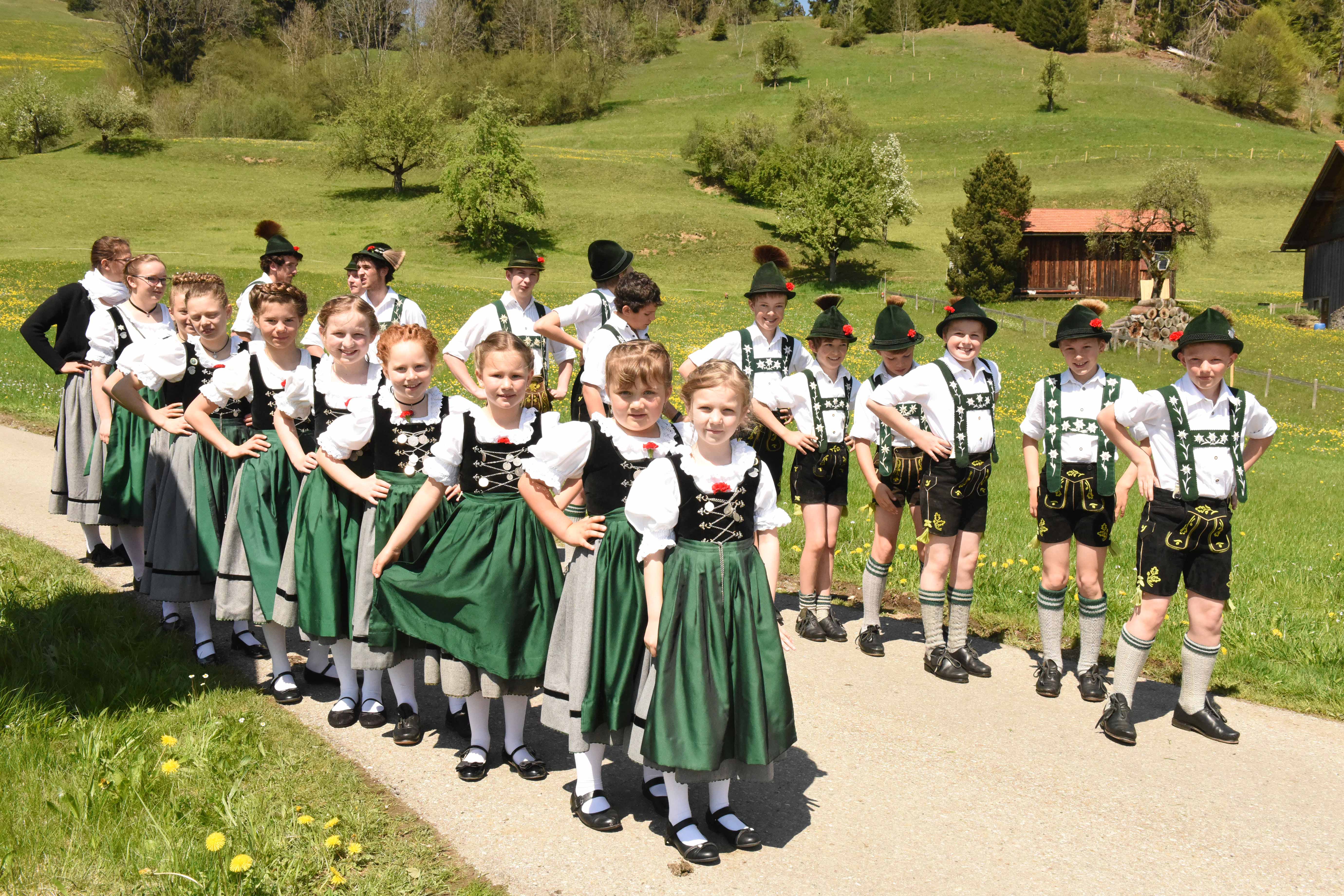 Veranstaltungen im Oberallgäu: Maibaumaufstellen mit Maibaumfest im Allgäu - Oberallgäu - 1. Mai - Maibaumaufstellen 2026 im Oberallgäu 