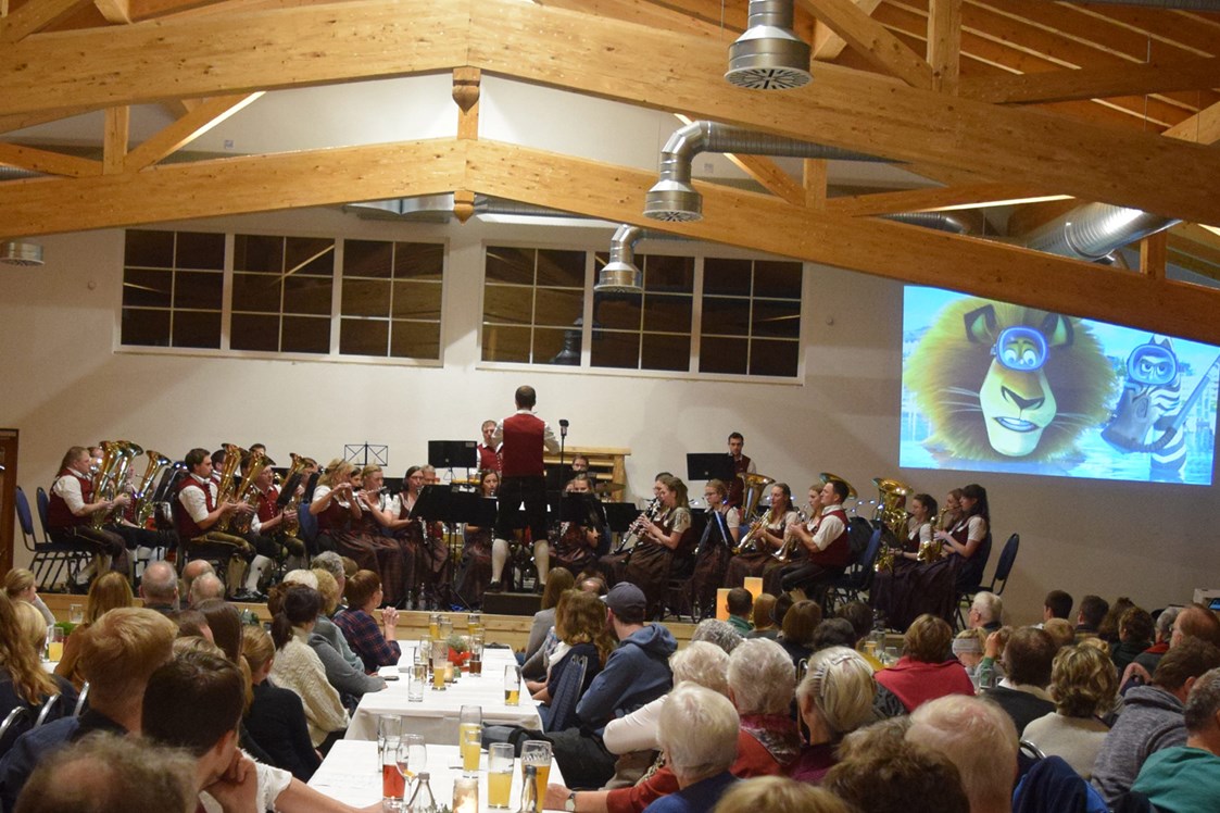 Veranstaltungen im Oberallgäu: Musikabend der Musikkapelle Eckarts im Waldhäusel - Musikabend 2023 der Musikkapelle Eckarts im Waldhäusel 