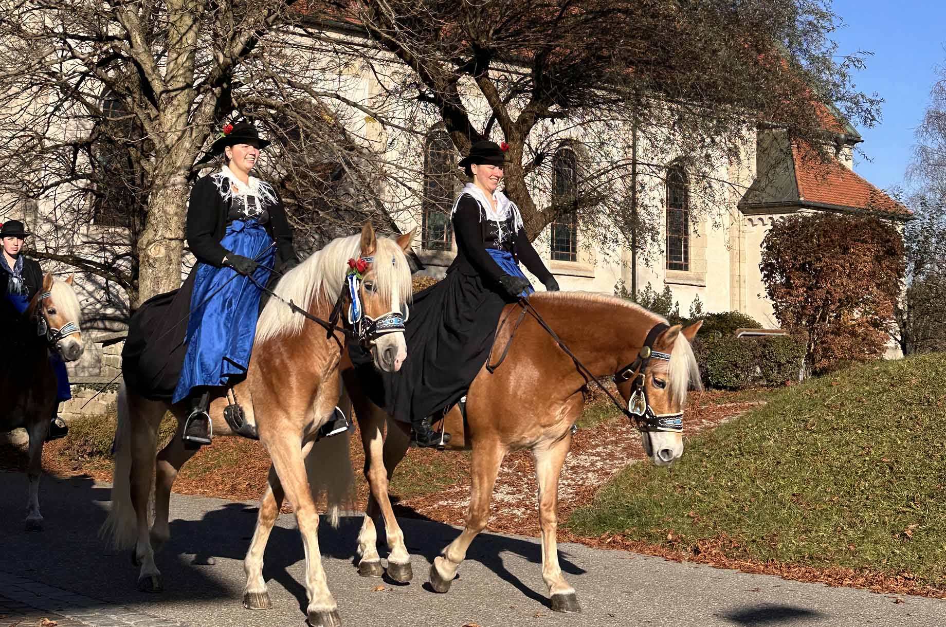 Veranstaltungen im Oberallgäu: Martinusritt mit Pferdesegnung in Blaichach - Martinusritt 2025 mit Pferdesegnung in Blaichach