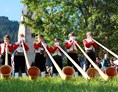 veranstaltung: Alphorntage 2022 mit Alphornfestival im Kleinwalsertal