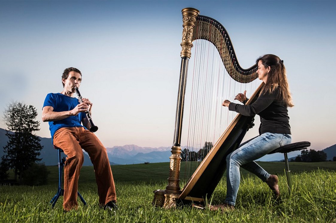 Veranstaltungen im Oberallgäu: Kultur am Gleis: Banjasto - Konzert für Harfe & Akkordeon - Kultur am Gleis: Banjasto - Konzert für Harfe & Akkordeon