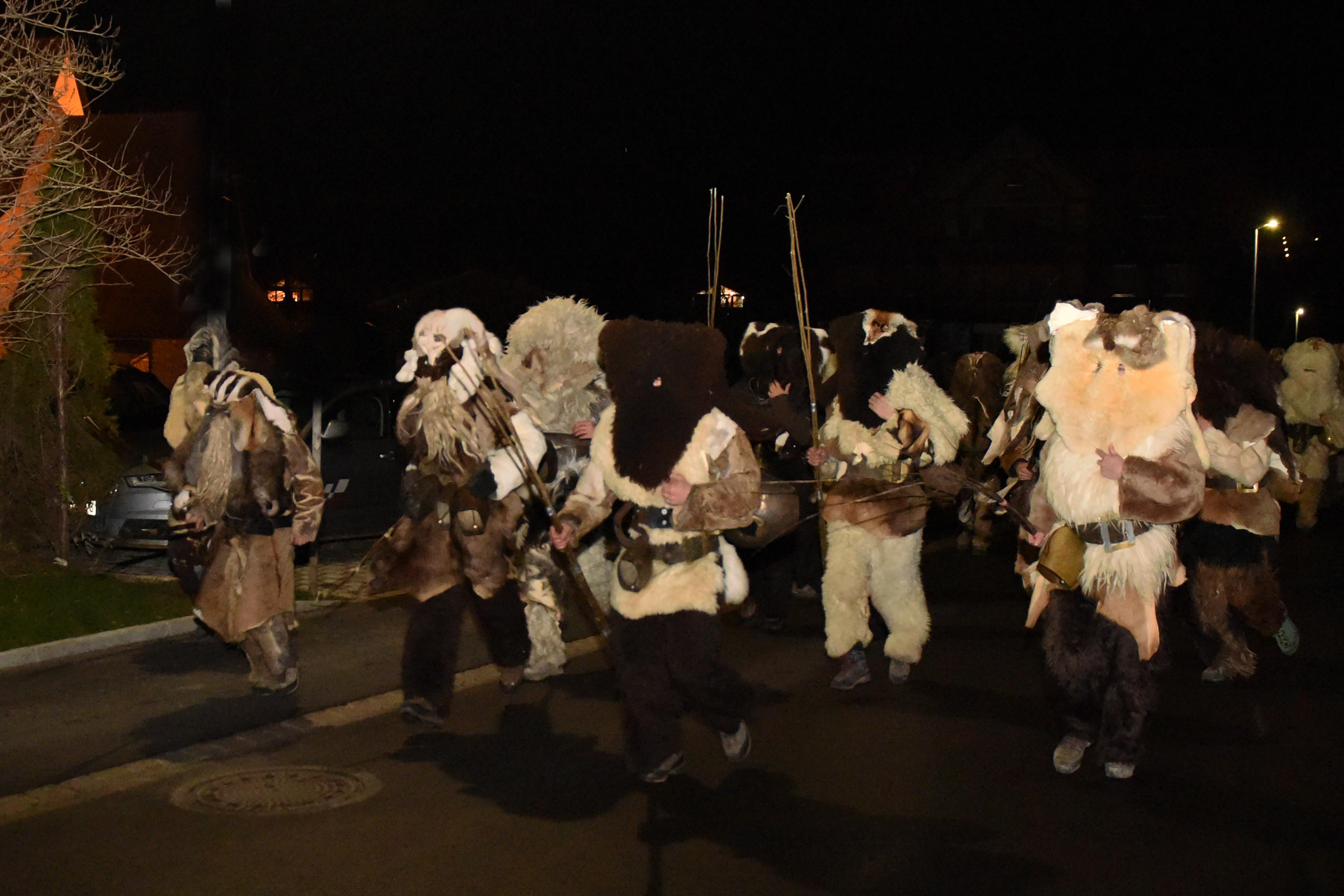 Hotels und Ferienwohnungen im Oberallgäu - Wetter: bei jedem Wetter - Klausen- und Bärbeletreiben im Allgäu - Bärbele- und Klausentreiben 2026 im Allgäu