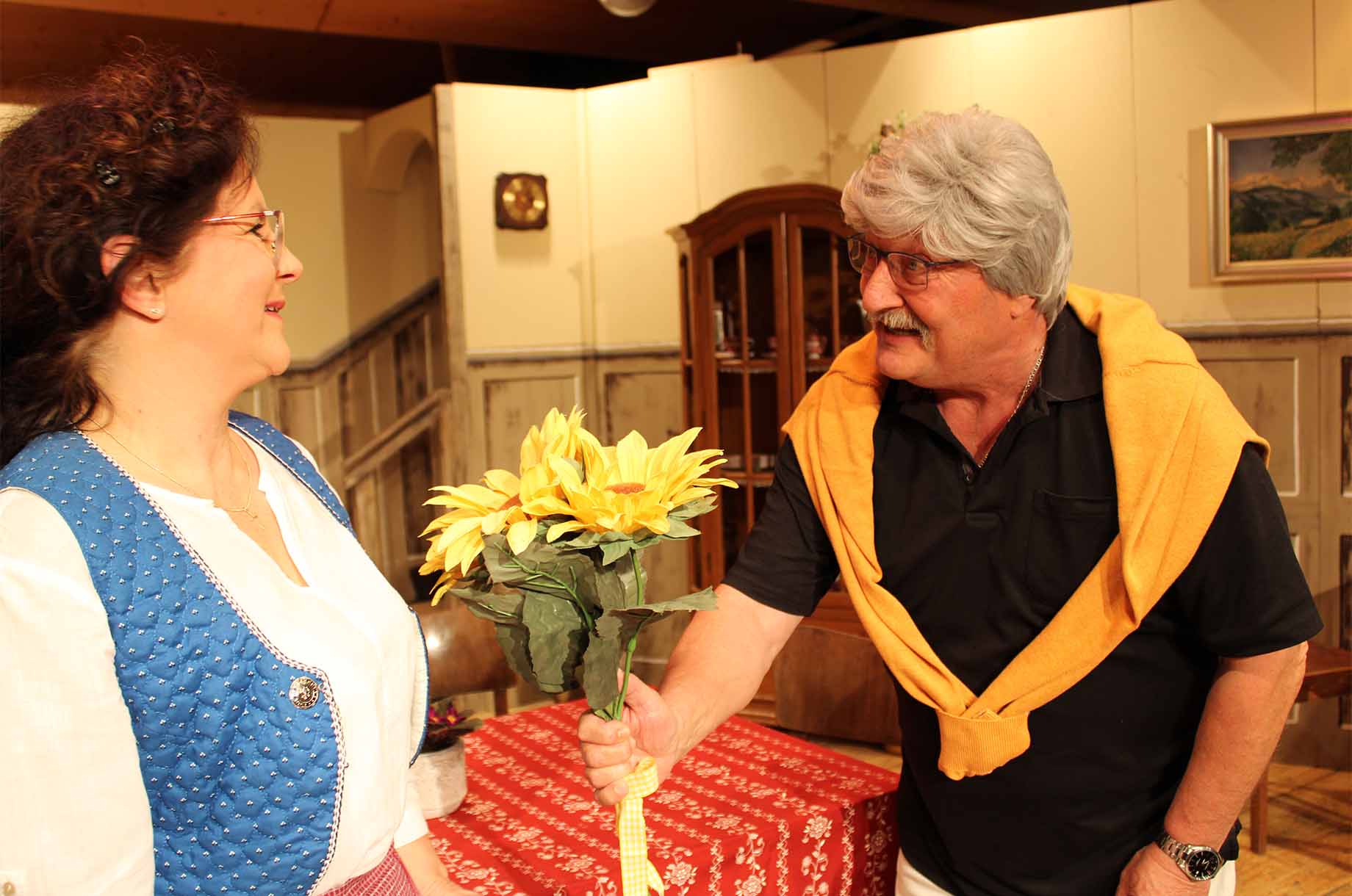 Hotels und Ferienwohnungen im Oberallgäu - Theater in Mundart in Thalkirchdorf im Allgäu - Bauerntheater Thalkirchdorf 2025 - 2 Einakter in Mundart