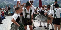 Hotels und Ferienwohnungen im Oberallgäu - Kategorien: Open-Air - Fest zur Alpenrosenblüte auf dem Fellhorn  - Bergfest 2024 zur Alpenrosenblüte im Allgäu