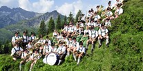 Hotels und Ferienwohnungen im Oberallgäu - Fest zur Alpenrosenblüte im Allgäu auf dem Fellhorn  - Bergfest zur Alpenrosenblüte 2023 im Allgäu