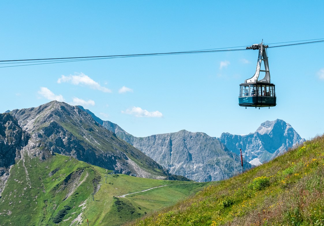 Veranstaltungen im Oberallgäu: Berglar-Kirbe mit Alphornbläsern und Bergmesse - Berglar-Kirbe 2023 mit Bergmesse auf dem Fellhorn
