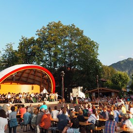 Veranstaltungen im Oberallgäu: Biergarten im Kurpark Oberstdorf - Leben & leben lassen