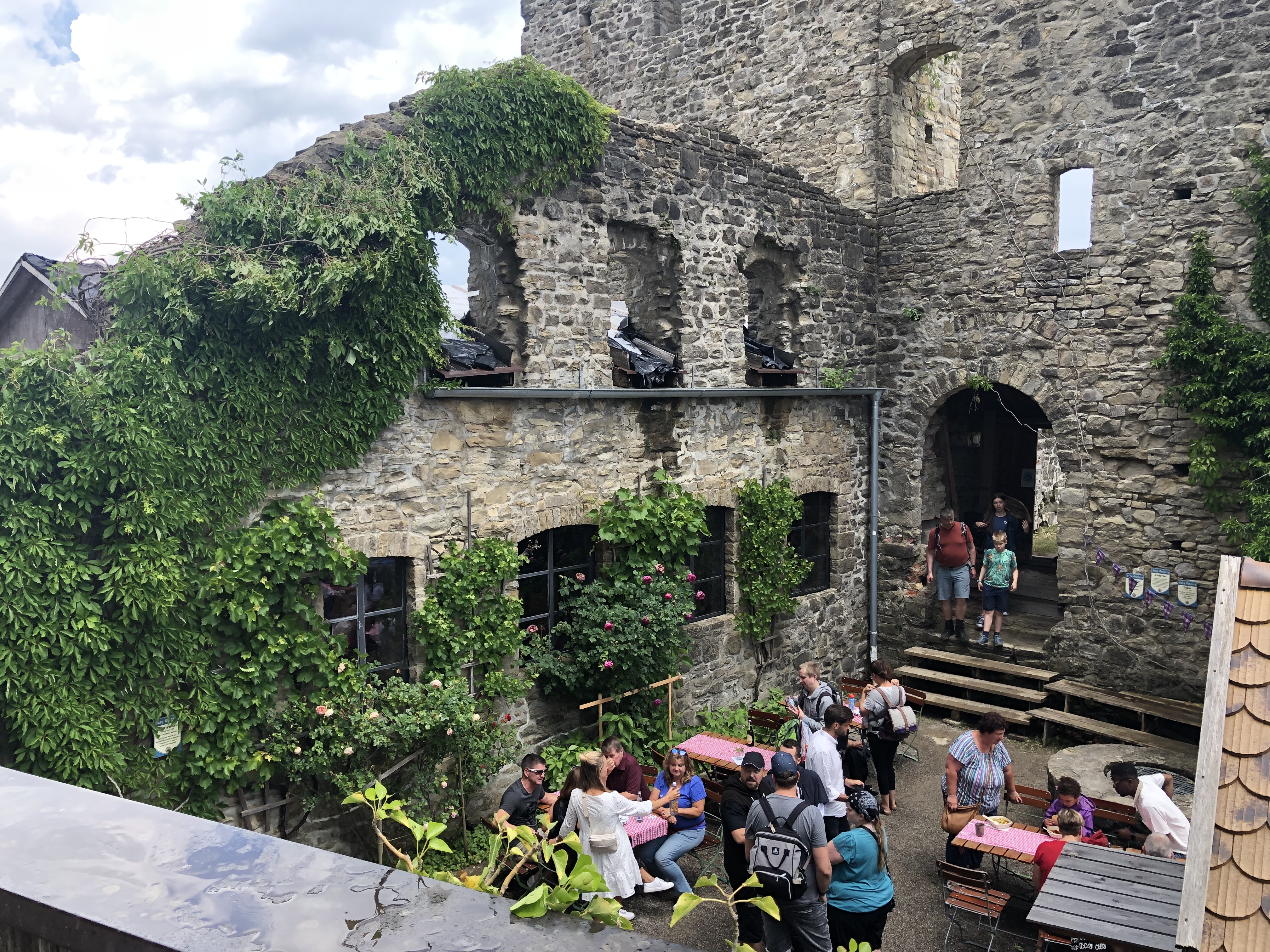 Veranstaltungen im Oberallgäu: Burgfest auf der Burgruine Sulzberg - Burgfest 2026 auf der Burgruine Sulzberg