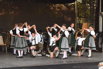 veranstaltung:  Dorffest in Burgberg am Dorfplatz - Burgberger Dorffest 2023 am Dorfplatz