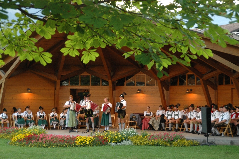Veranstaltungen im Oberallgäu: Der Trachtenverein D´Holzar lädt ein zum Heimatabend