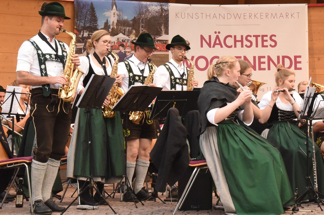 veranstaltung: Die Musikkapelle Oberstdorf spielt im Kurpark