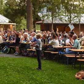 Veranstaltungen im Oberallgäu: Die Theaterfreunde laden zum Open-Air-Mundarttheater 2022
