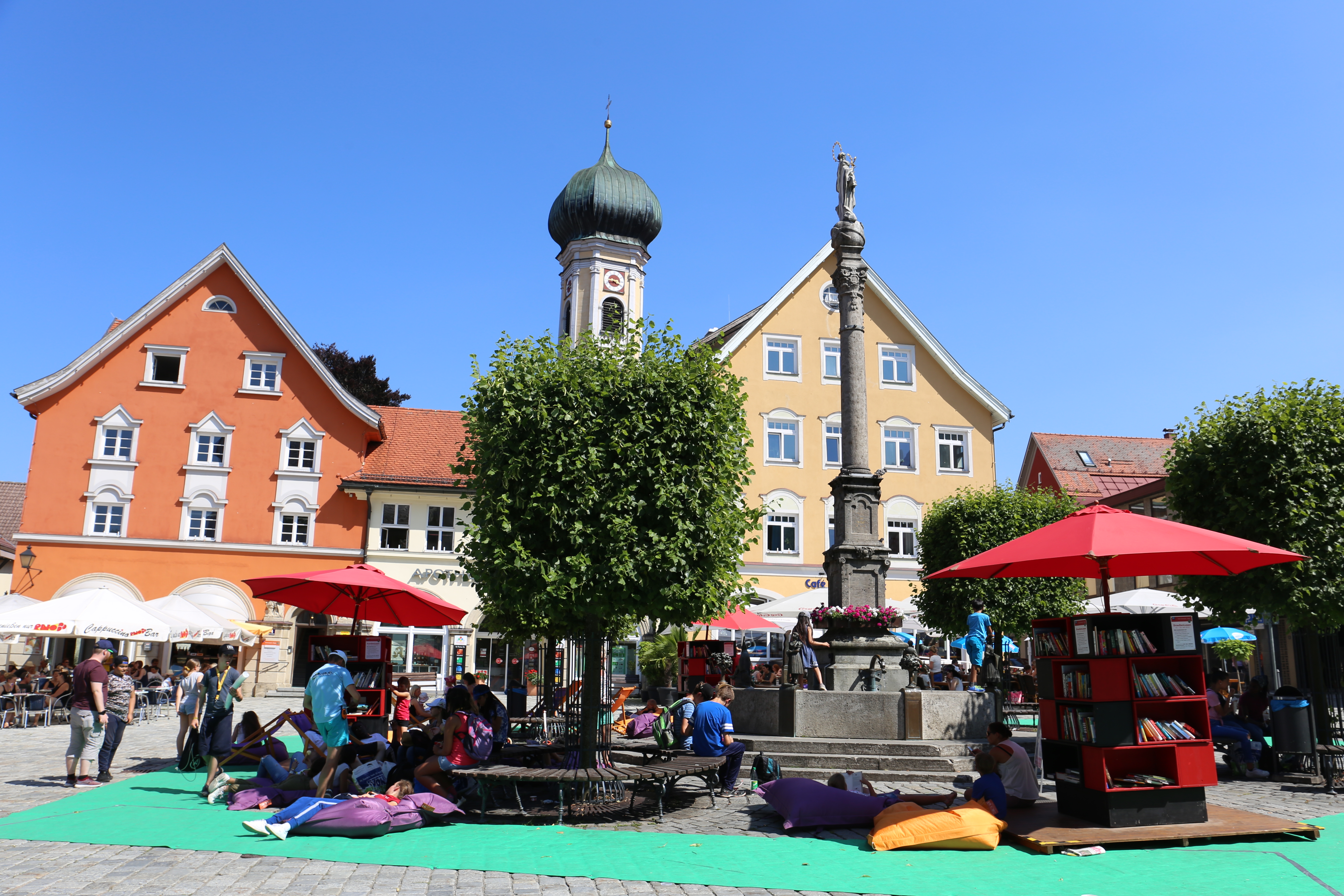 Hotels und Ferienwohnungen im Oberallgäu - Kinder & Familie: Kinder sind willkommen - Draußen Lesen im Stadtzentrum von Immenstadt - Draußen Lesen im Juli 2026 in Immenstadt