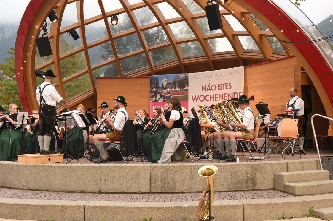 Veranstaltungen im Oberallgäu: Eine Stunde voller Musik mit der Musikkapelle Oberstdorf - Ein Abend voller Musik mit der Musikkapelle Oberstdorf