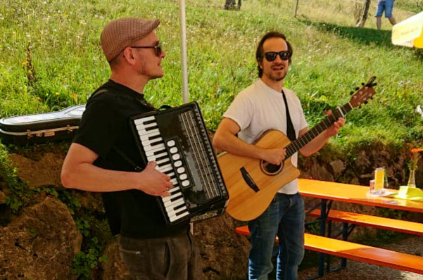 Veranstaltungen im Oberallgäu: Musikalischer Nachmittag mit Rainer von Vielen auf der Oberstiegalpe - Rainer von Vielen auf der Oberstiegalpe