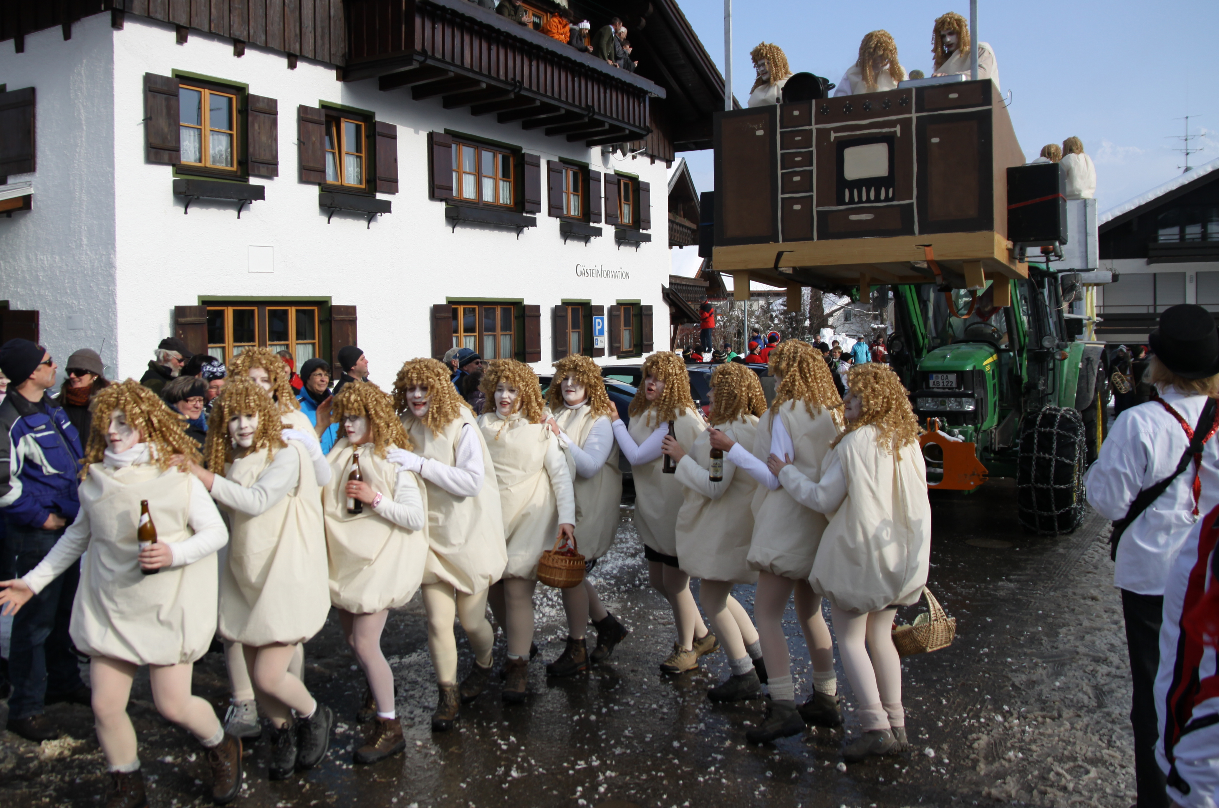Veranstaltungen im Oberallgäu: Bolsterlanger Faschingsumzug - Faschingsumzug durch Bolsterlang