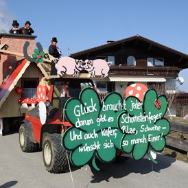 Veranstaltungen im Oberallgäu: Faschingsumzug durch Obermaiselstein - Faschingsumzug durch Obermaiselstein 